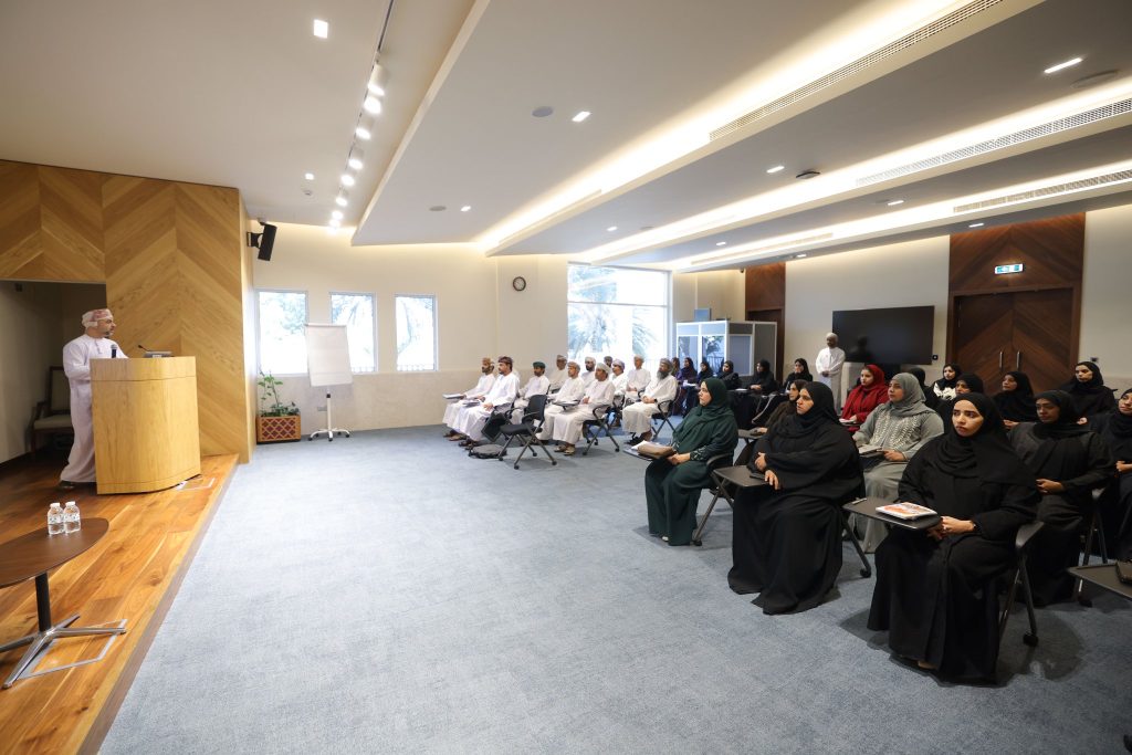 اللجنة الوطنية لمكافحة الاتجار بالبشر تختتم برنامجها المخصص لموظفي وزارة الخارجية