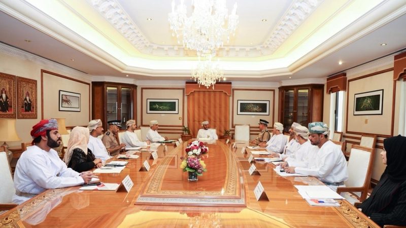 اللجنة الوطنية لمكافحة الاتجار بالبشر تعقد اجتماعها الدوري برئاسة وكيل الوزارة للشؤون السياسية.